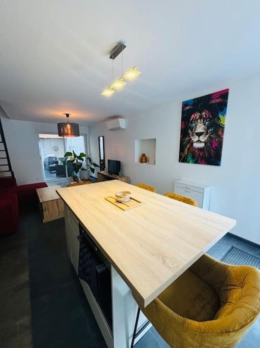 Appartement En Petite Camargue Saint-Laurent-dʼAigouze Exterior foto